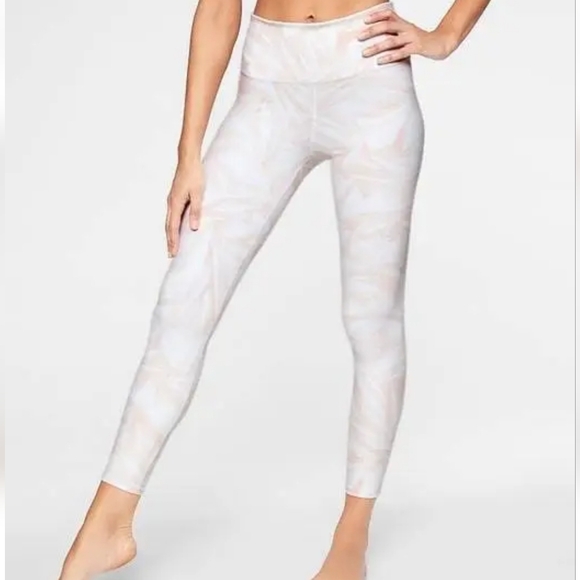 Athleta Pants - ATHLETA 293153 HIGH RISE SWIRL CHATURANGA 7/8 PANTS SZ SMALL in Balerina Gown